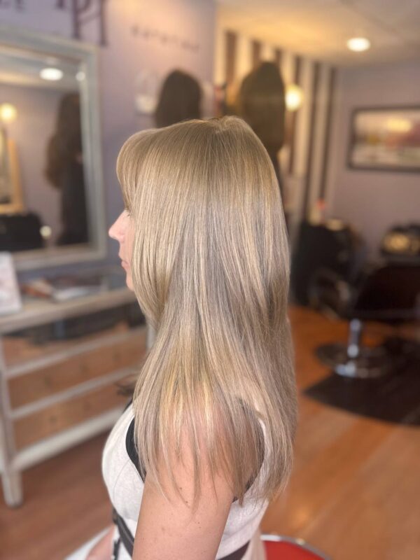nordic-princess wig from the sideside