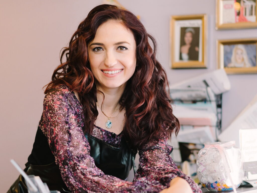 Darya Heras - Choosing Hair Extention